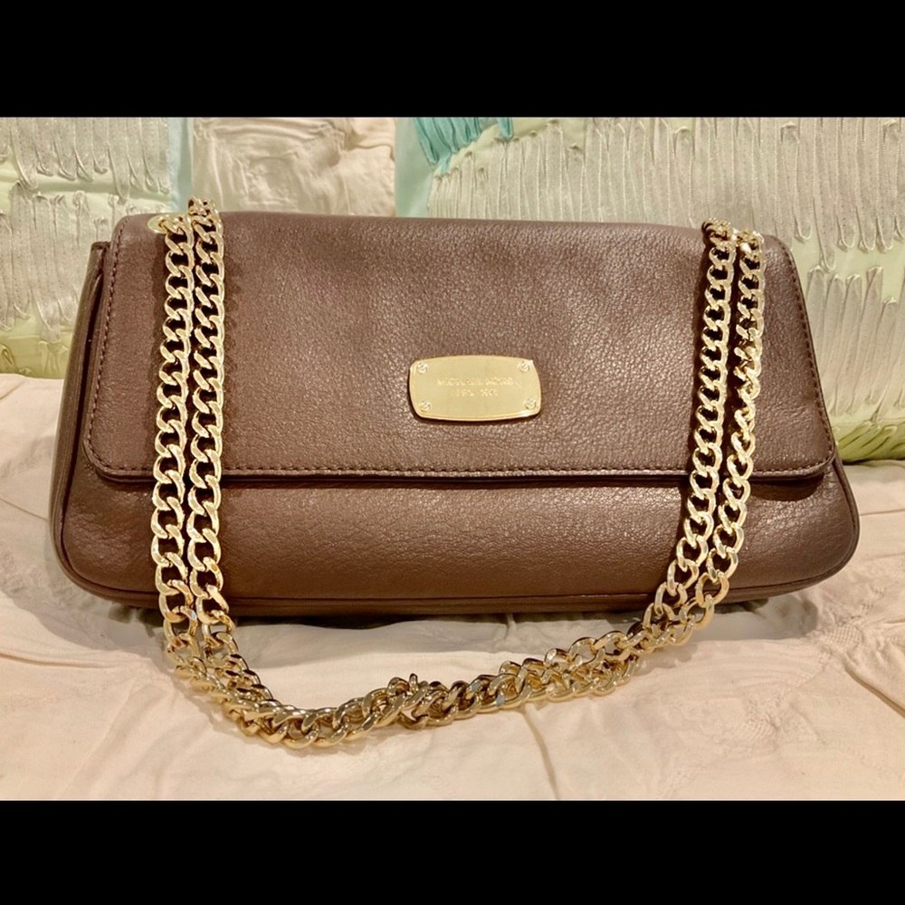 Michael Kors Jet Setter Leather Shoulder Bag